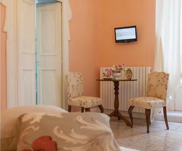 Casa Riccardi ベッド・アンド・ブレックファスト 4*